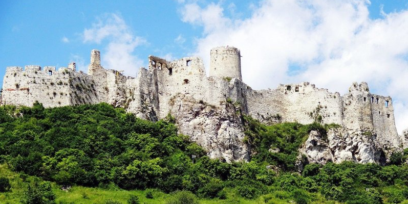 Preskúmajte všetky kúty Slovenska vďaka poznávacím zájazdom